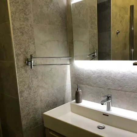아파트 Riviera Home-jaures Garibaldi *